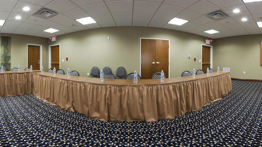 Holiday Inn Express Hotel & Suites Mount Airy By Ihg Екстер'єр фото