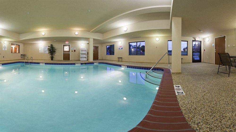 Holiday Inn Express Hotel & Suites Mount Airy By Ihg Екстер'єр фото