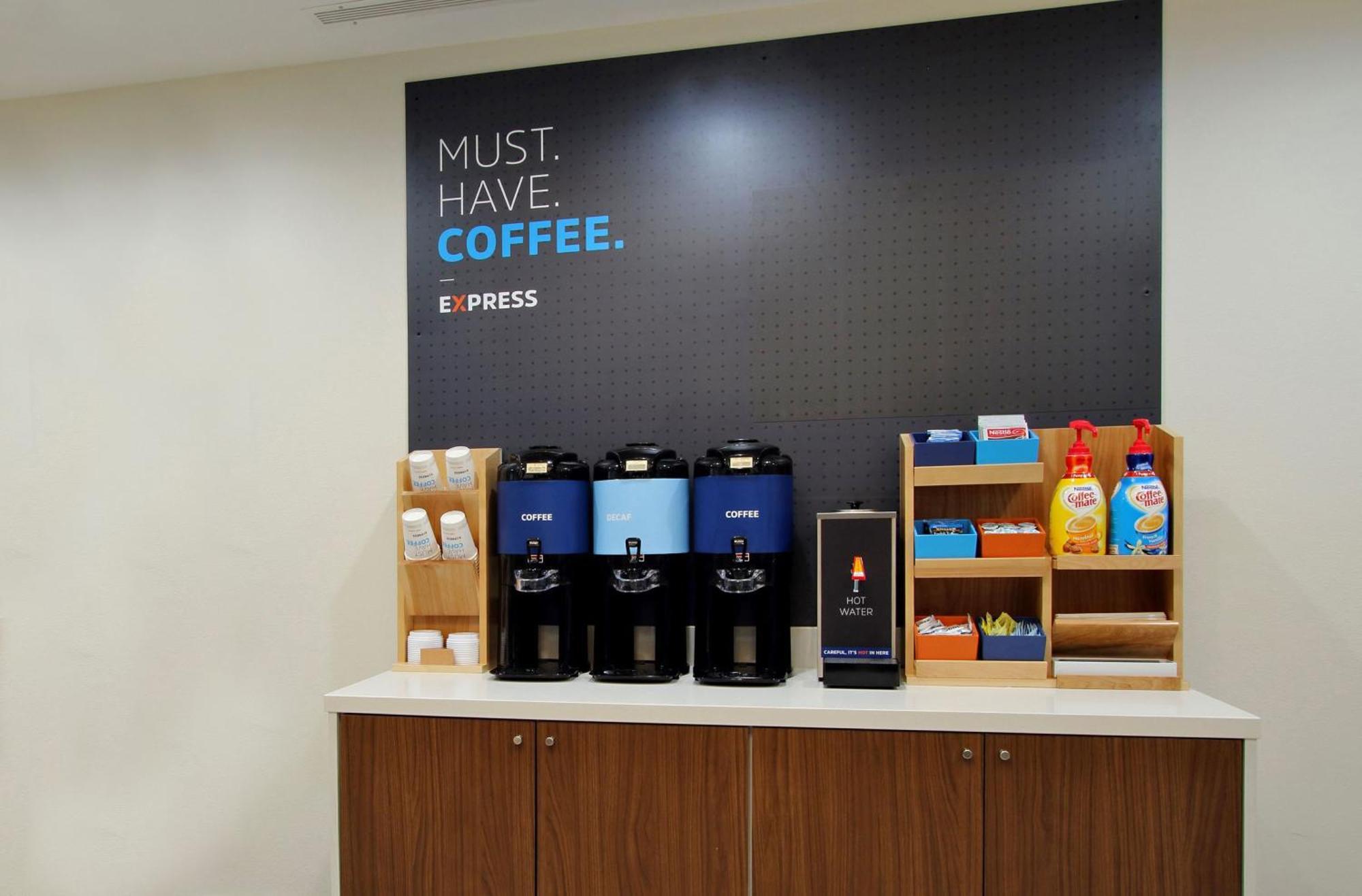 Holiday Inn Express Hotel & Suites Mount Airy By Ihg Екстер'єр фото