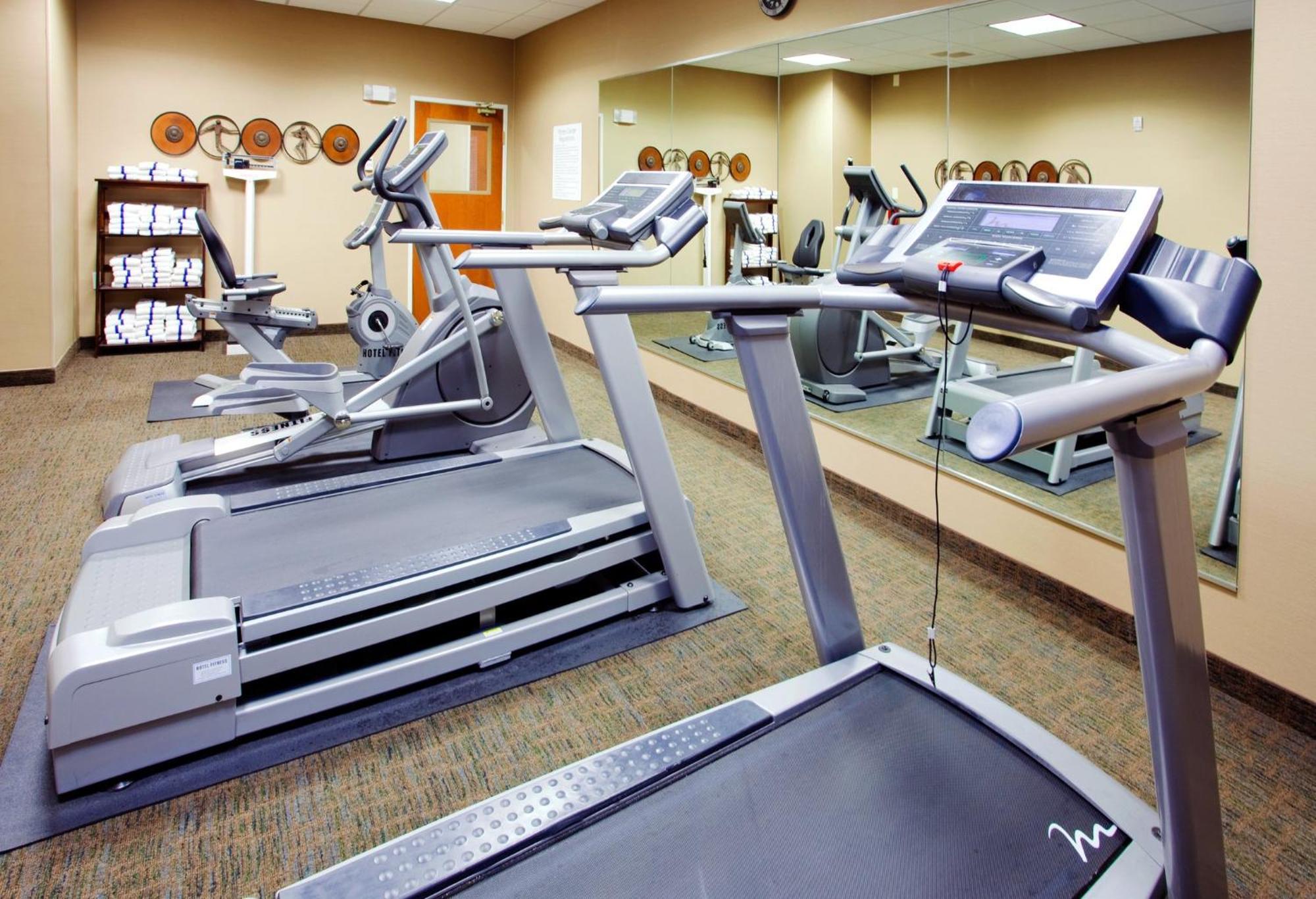 Holiday Inn Express Hotel & Suites Mount Airy By Ihg Екстер'єр фото