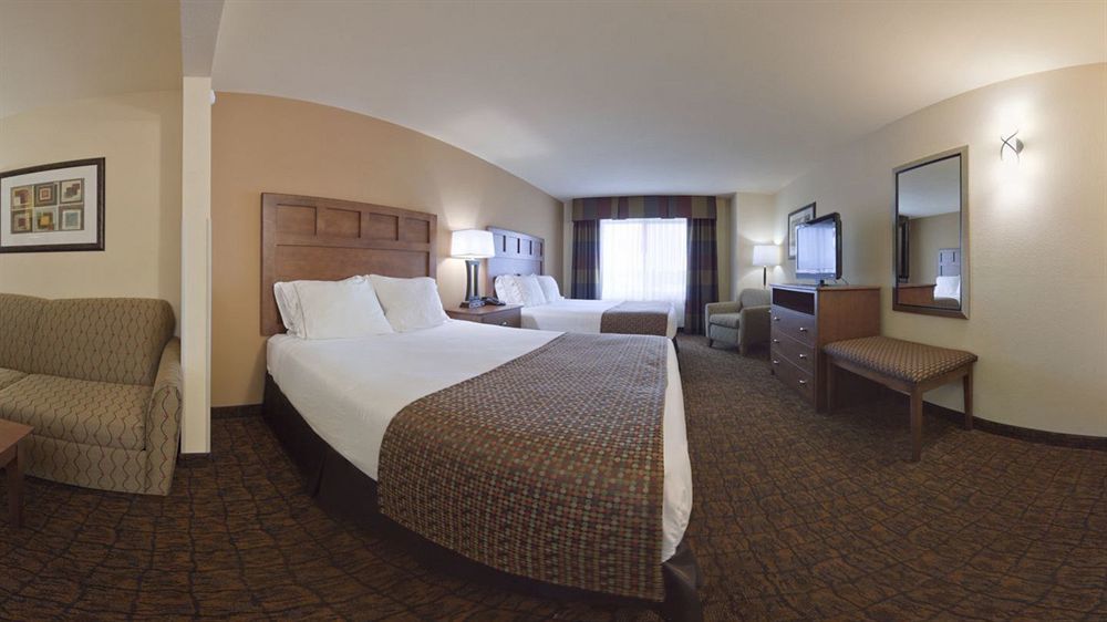 Holiday Inn Express Hotel & Suites Mount Airy By Ihg Екстер'єр фото